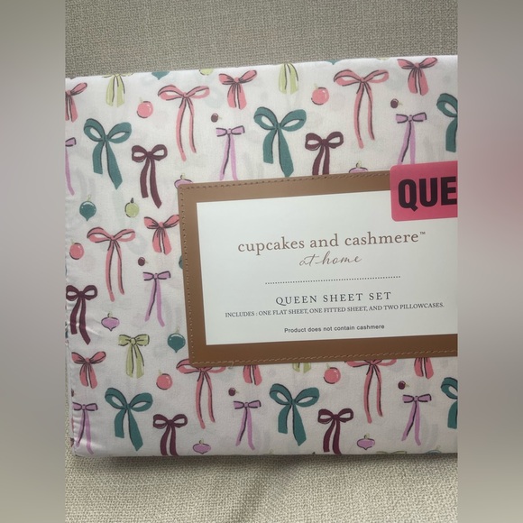 Cupcakes and Cashmere Christmas Holiday Colorful Bows Sheet Set - Queen - Picture 3 of 3